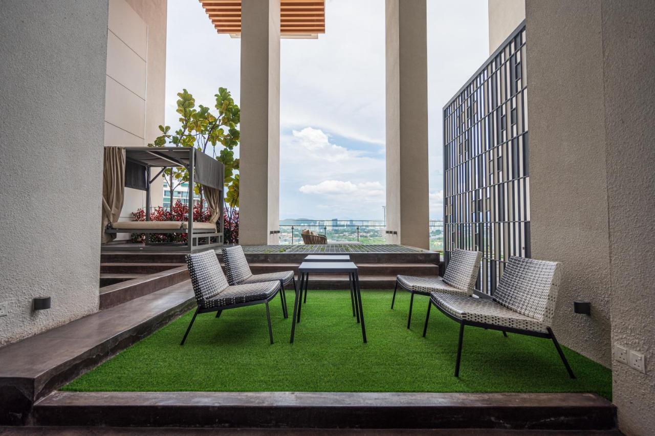 Highpark Suites By Airhost Petaling Dzsaja Kültér fotó